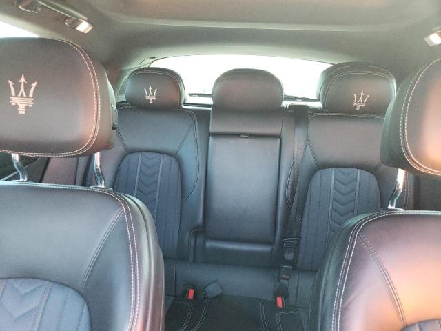 Photo 10 from auction – 2017 MASERATI LEVANTE S with VIN ZN661YUL9HX255015