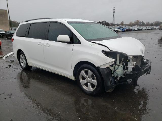 Photo 4 from auction – 2015 TOYOTA SIENNA LE with VIN 5TDKK3DC6FS587593