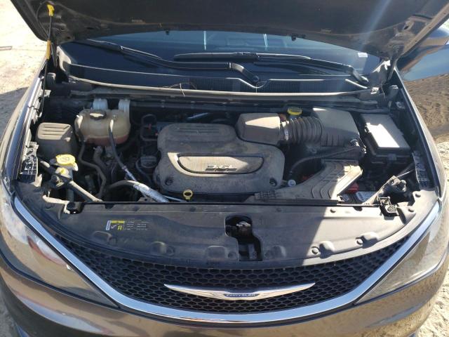 Photo 12 from auction – 2017 CHRYSLER PACIFICA L with VIN 2C4RC1CG5HR708839