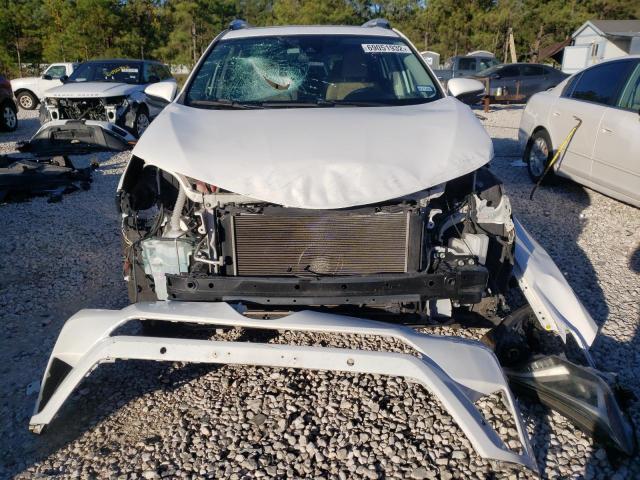Photo 5 from auction – 2016 TOYOTA RAV4 XLE with VIN JTMWFREV3GD087221
