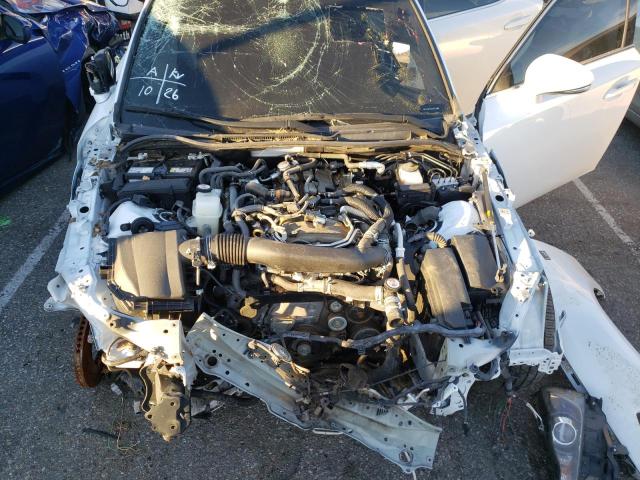 Photo 11 from auction – 2017 LEXUS IS 200T with VIN JTHBA1D2XH5040705