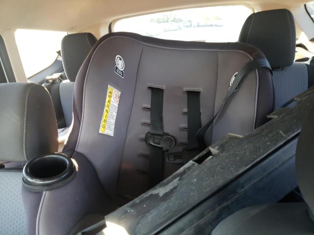Photo 10 from auction – 2017 FORD ESCAPE SE with VIN 1FMCU9GD2HUC03860