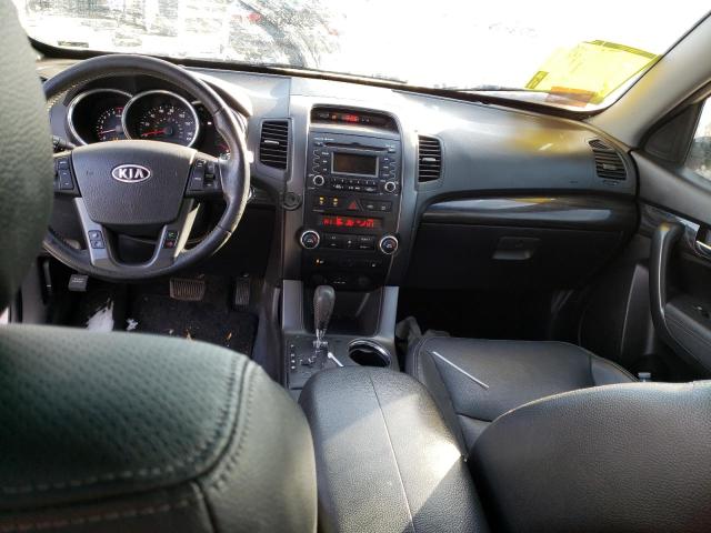 Photo 8 from auction – 2011 KIA SORENTO EX with VIN 5XYKUDA2XBG172151