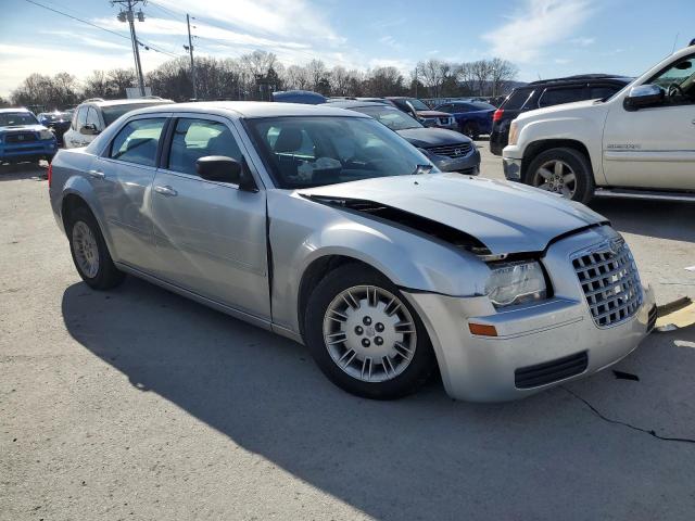 Photo 4 from auction – 2005 CHRYSLER 300 with VIN 2C3JA43R85H696505