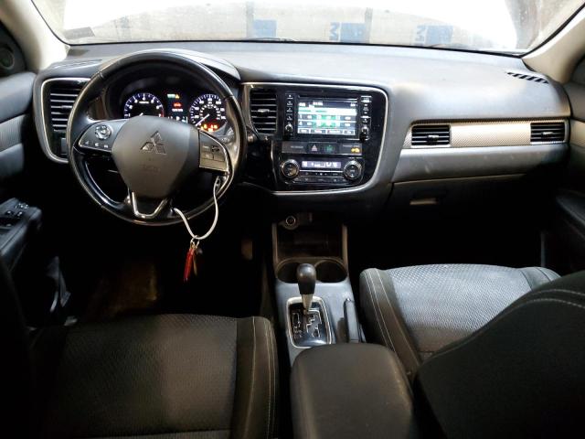 Photo 8 from auction – 2016 MITSUBISHI OUTLANDER with VIN JA4AZ3A35GZ012102