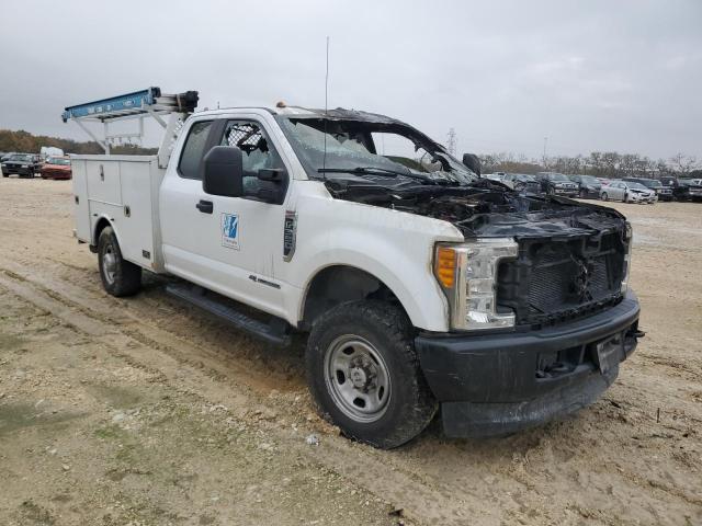 Photo 1 from auction – 2017 FORD F350 SUPER with VIN 1FD8X3FT4HEC57853
