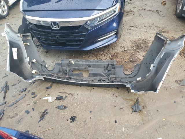 Photo 13 from auction – 2021 FORD EXPLORER X with VIN 1FMSK7DH7MGA67523