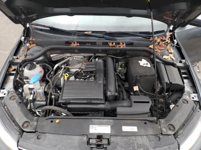 Photo 11 from auction – 2017 VOLKSWAGEN JETTA S with VIN 3VW2B7AJ7HM348029
