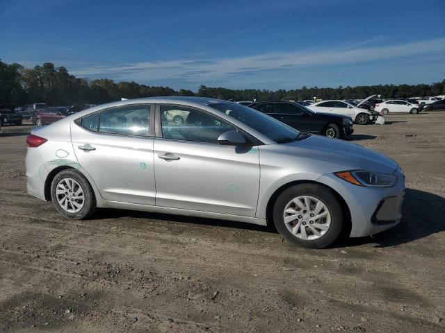 Photo 4 from auction – 2017 HYUNDAI ELANTRA SE with VIN 5NPD74LF9HH211684