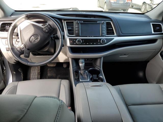 Фото 8 с аукциона – 2018 TOYOTA HIGHLANDER с VIN 5TDKZRFH0JS549096