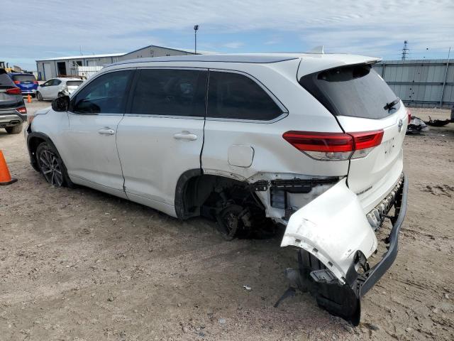 Photo 2 from auction – 2018 TOYOTA HIGHLANDER with VIN 5TDKZRFH9JS529915