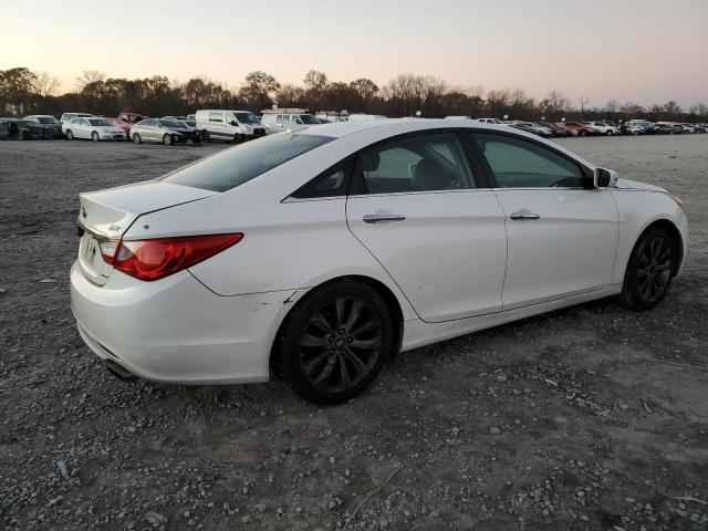 Photo 3 from auction – 2011 HYUNDAI SONATA SE with VIN 5NPEC4AB4BH176317
