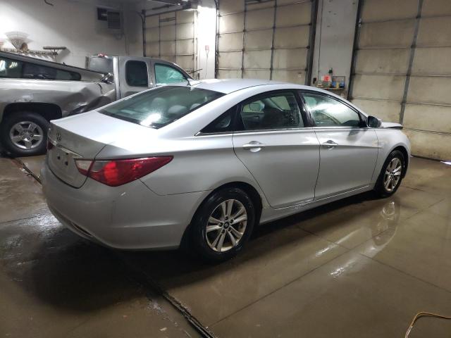 Photo 3 from auction – 2012 HYUNDAI SONATA GLS with VIN 5NPEB4ACXCH328212