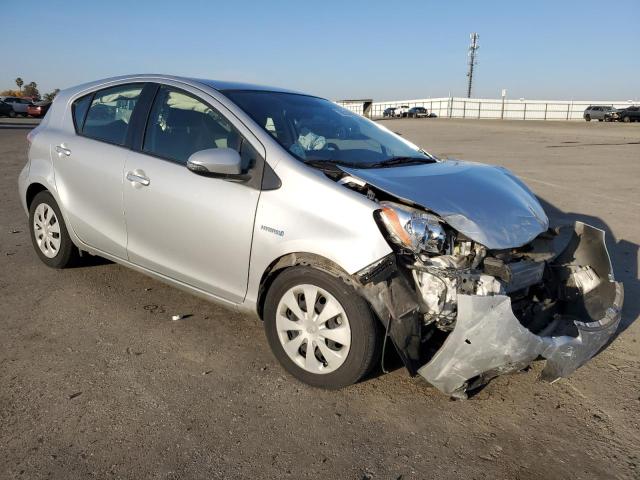 Photo 4 from auction – 2014 TOYOTA PRIUS C with VIN JTDKDTB36E1067631