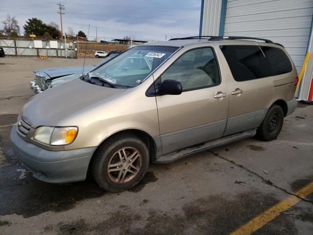 Photo 1 from auction – 2002 TOYOTA SIENNA LE with VIN 4T3ZF13C02U464597