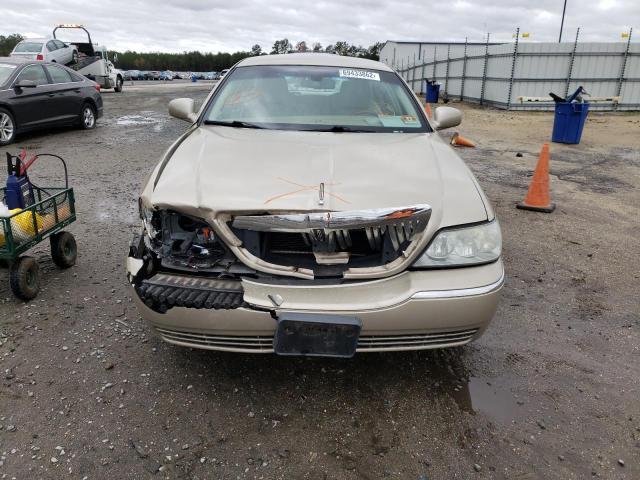 Photo 5 from auction – 2011 LINCOLN TOWN CAR S with VIN 2LNBL8CV8BX762062