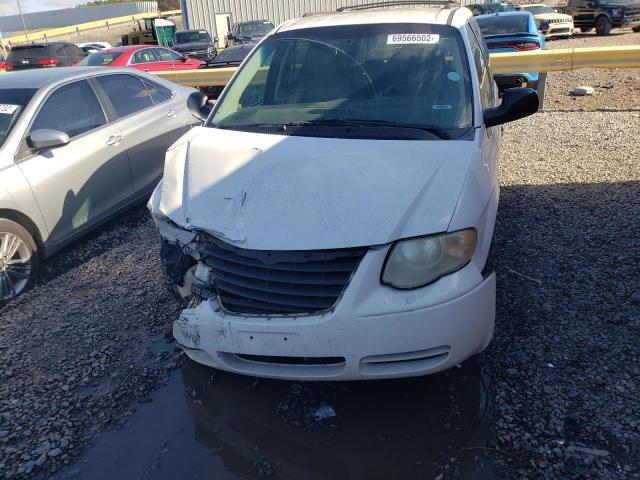 Photo 5 from auction – 2006 CHRYSLER TOWN & COU with VIN 2A8GP44R16R793424
