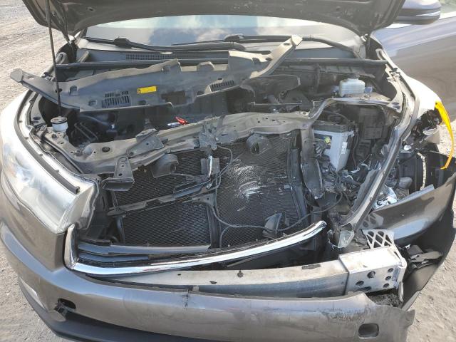 Photo 12 from auction – 2015 TOYOTA HIGHLANDER with VIN 5TDDKRFH7FS217094