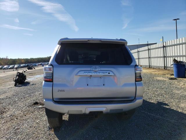 Photo 6 from auction – 2020 TOYOTA 4RUNNER SR with VIN JTEBU5JR9L5791123