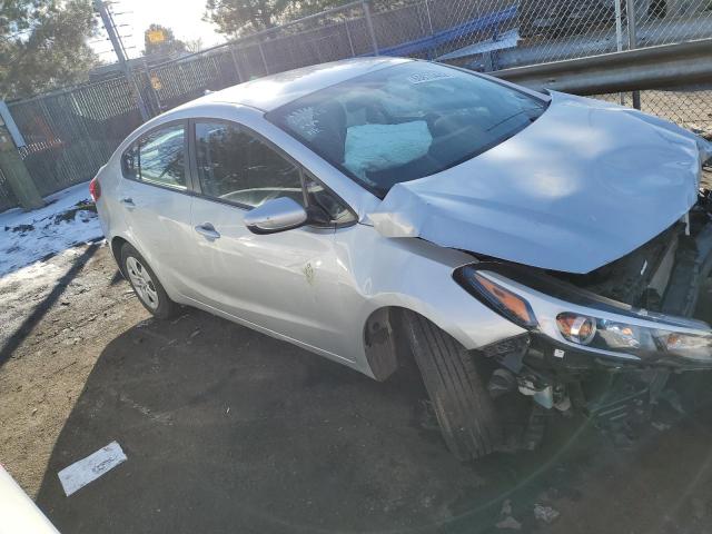 Photo 4 from auction – 2018 KIA FORTE LX with VIN 3KPFL4A73JE197405