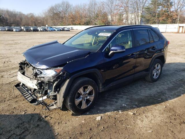 TOYOTA RAV4 XLE 2019 with VIN JTMP1RFV0KD004399 - Photo from auction