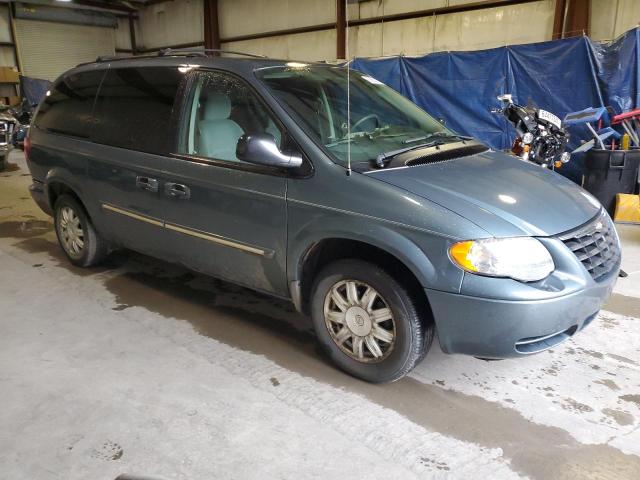 Photo 4 from auction – 2006 CHRYSLER TOWN & COU with VIN 2A4GP54L16R781650