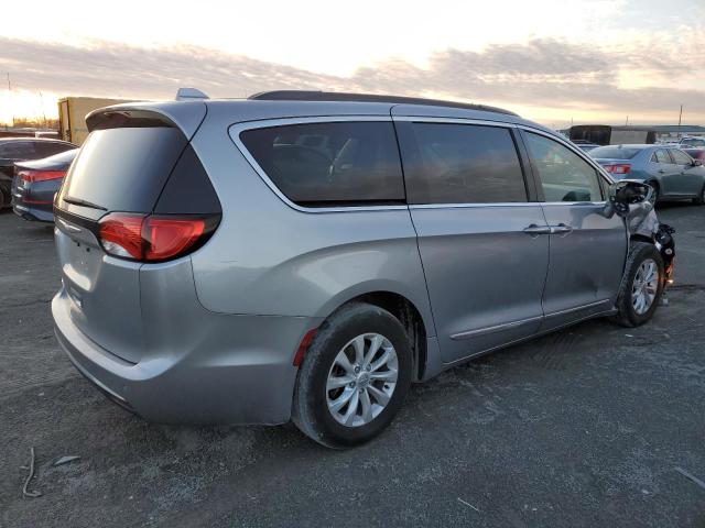 Photo 3 from auction – 2017 CHRYSLER PACIFICA T with VIN 2C4RC1BG5HR832000