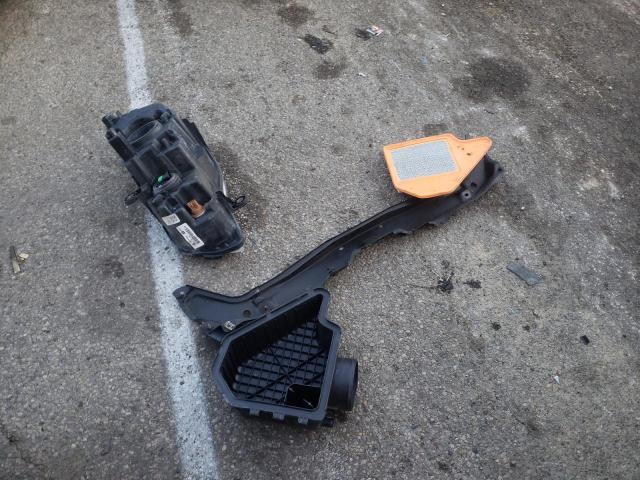 Photo 13 from auction – 2013 CHRYSLER TOWN & COU with VIN 2C4RC1BG5DR694680