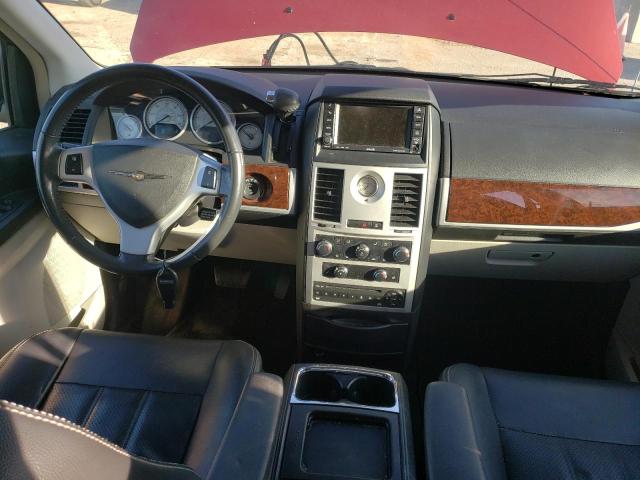 Photo 8 from auction – 2010 CHRYSLER TOWN & COU with VIN 2A4RR8DX3AR403779