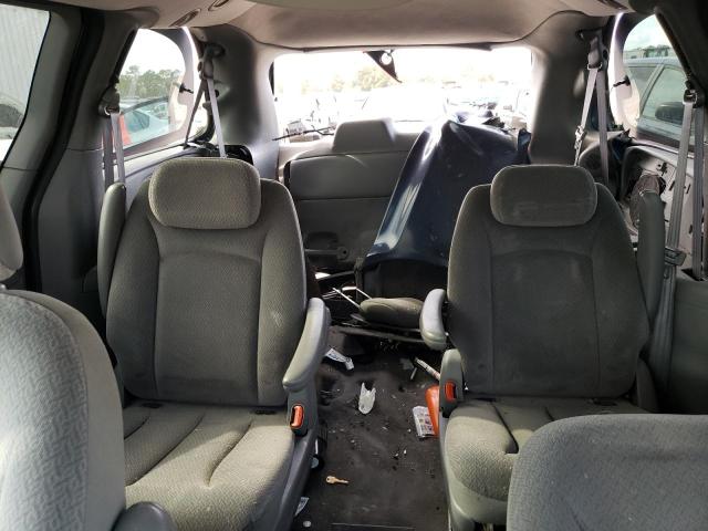 Photo 10 from auction – 2005 CHRYSLER TOWN & COU with VIN 2C4GP44R65R110624