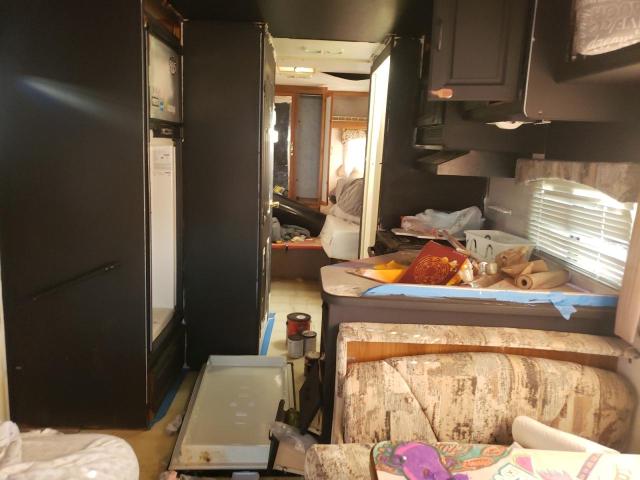 Photo 6 from auction – 2000 FORD E450 RV with VIN 1FDXE40SXXHB13003