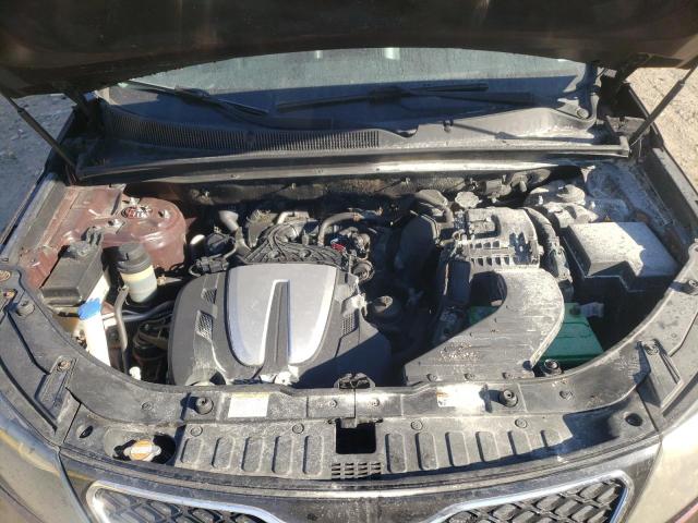 Photo 12 from auction – 2011 KIA SORENTO SX with VIN 5XYKWDA29BG095248