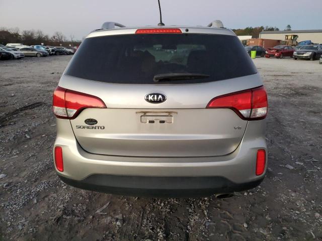 Photo 6 from auction – 2015 KIA SORENTO LX with VIN 5XYKTDA76FG648576