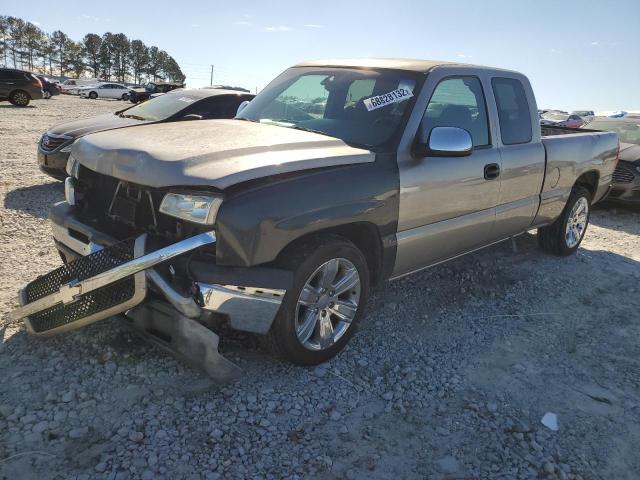 CHEVROLET SILVERADO 2003 with VIN 2GCEC19V531252580 - Photo from auction