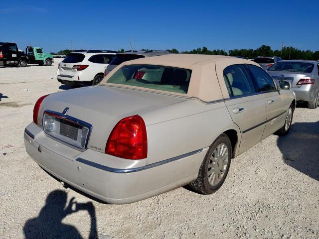 Photo 3 from auction – 2004 LINCOLN TOWN CAR U with VIN 1LNHM83W84Y612486