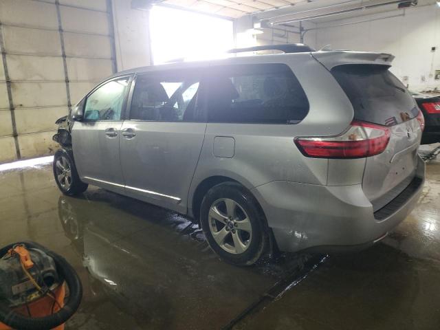 Photo 2 from auction – 2018 TOYOTA SIENNA LE with VIN 5TDKZ3DC4JS957833
