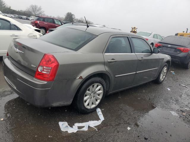 Photo 3 from auction – 2008 CHRYSLER 300 LX with VIN 2C3KA43R98H103369