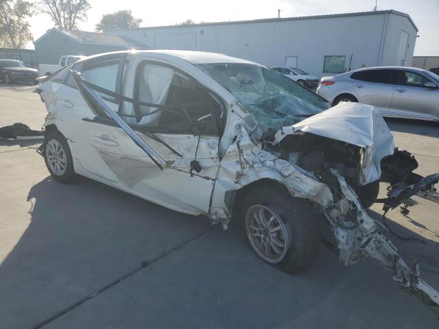 Photo 4 from auction – 2016 TOYOTA PRIUS with VIN JTDKBRFU1G3007016