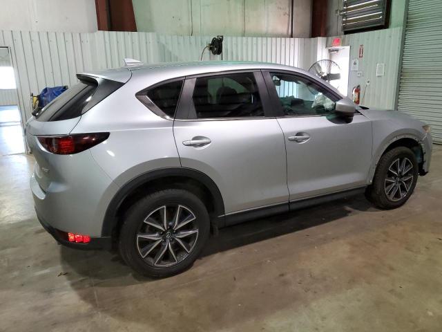 Photo 3 from auction – 2018 MAZDA CX-5 TOURI with VIN JM3KFACMXJ0335447