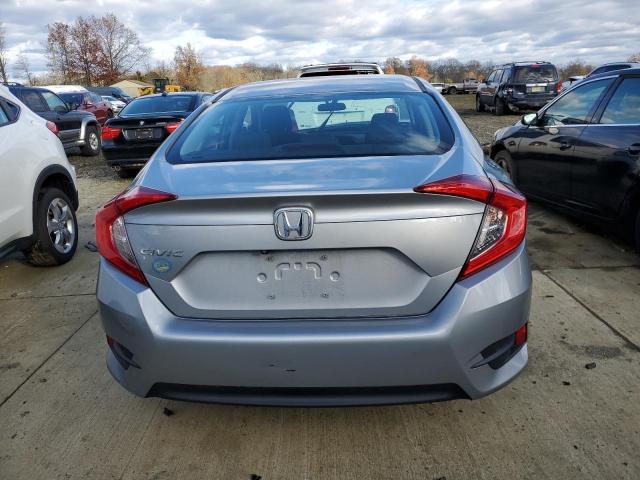 Photo 6 from auction – 2017 HONDA CIVIC LX with VIN 2HGFC2F53HH572589