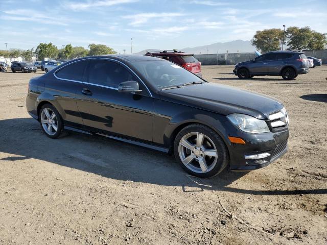Photo 4 from auction – 2012 MERCEDES-BENZ C 250 with VIN WDDGJ4HB2CF910751