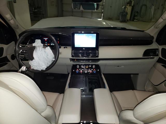 Photo 8 from auction – 2018 LINCOLN NAVIGATOR with VIN 5LMJJ2HT3JEL03203