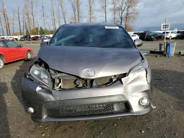 Photo 5 from auction – 2017 TOYOTA SIENNA SE with VIN 5TDXZ3DC7HS787869