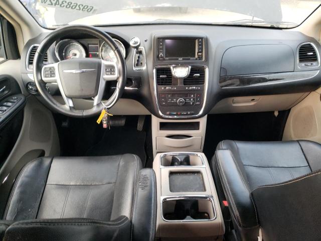 Photo 8 from auction – 2014 CHRYSLER TOWN & COU with VIN 2C4RC1BG0ER177739