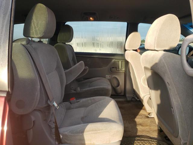 Photo 11 from auction – 2010 TOYOTA SIENNA CE with VIN 5TDKK4CC2AS309614