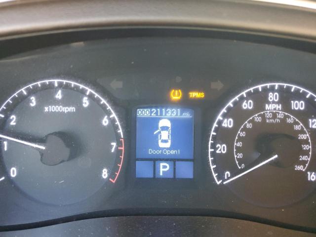 Photo 9 from auction – 2012 HYUNDAI GENESIS 3. with VIN KMHGC4DD9CU202192