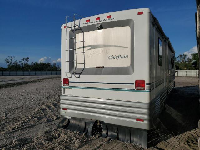 Photo 4 from auction – 2001 WINNEBAGO CHIEFTAN with VIN 1FCNF53S810A04085