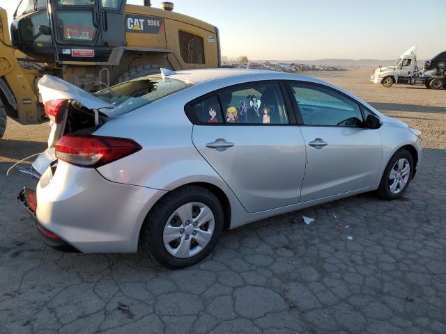 Photo 3 from auction – 2017 KIA FORTE LX with VIN 3KPFK4A74HE161185