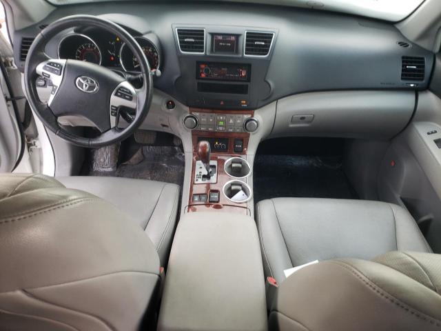 Photo 8 from auction – 2011 TOYOTA HIGHLANDER with VIN 5TDDK3EH6BS066290