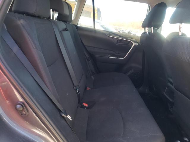Photo 11 from auction – 2019 TOYOTA RAV4 LE with VIN 2T3K1RFV2KW036400